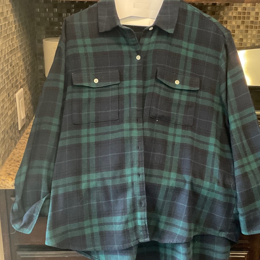 Old Navy women’s Navy and Green Plaid Shirt